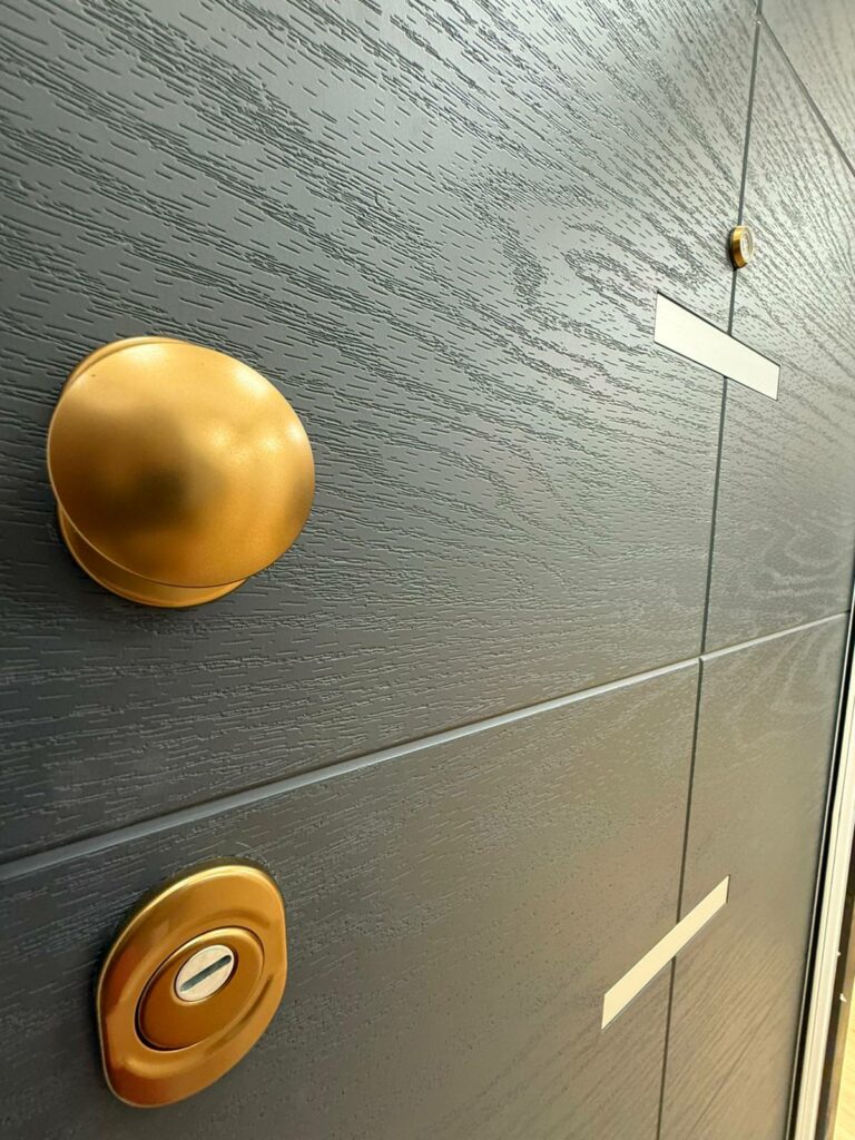 Porto blindato D180 maniglia