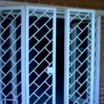 Griglia di sicurezza su porta finestra