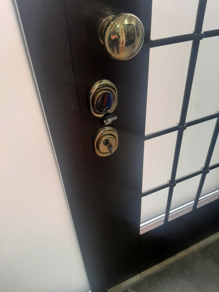 Serratura portone artigianale