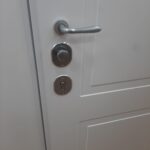 porta blindata dettaglio chiusura interna